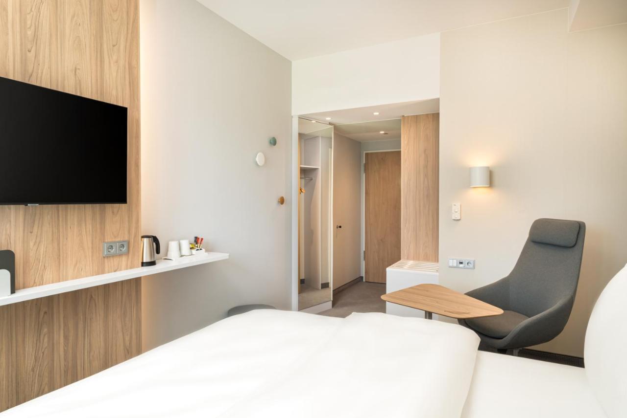 Holiday Inn Express - Rosenheim, An Ihg Hotel Экстерьер фото